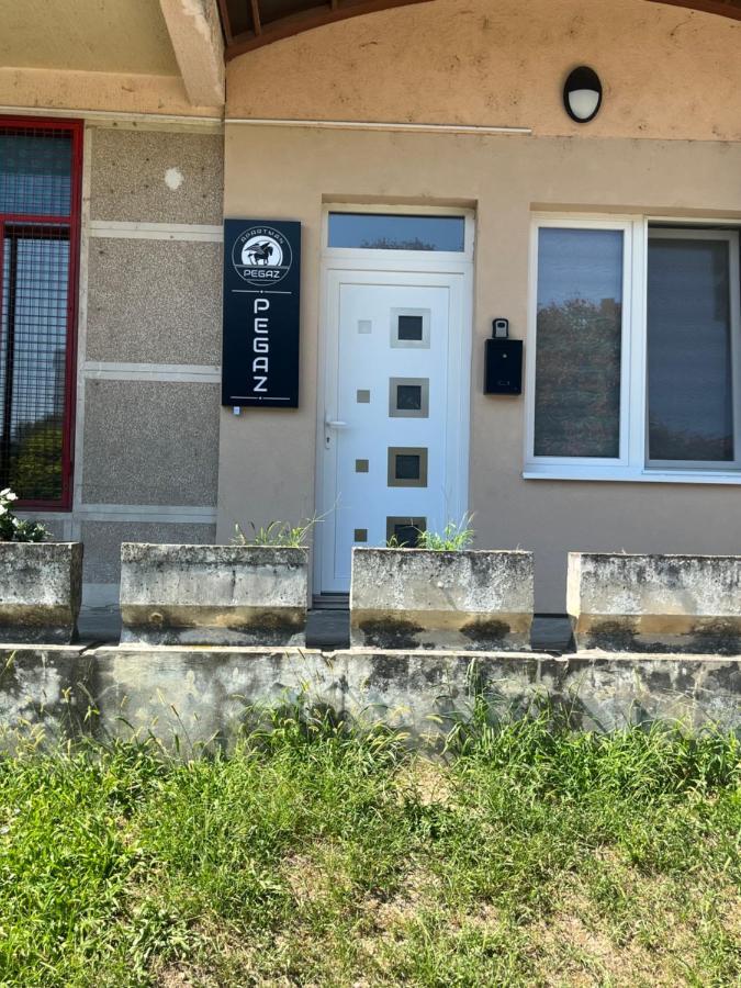Appartamento Pegaz Apatin Esterno foto